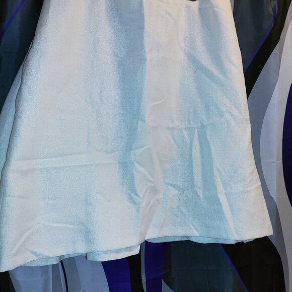 CHURCH FLOW!! 2-piece cream skirt suit with pearl & rhinestone buttons, size18W - Picture 7 of 8